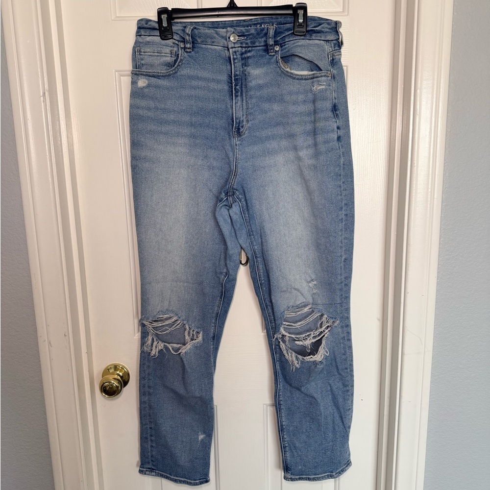 American Eagle Outfitters Light Blue Ripped Boyfriend Jeans